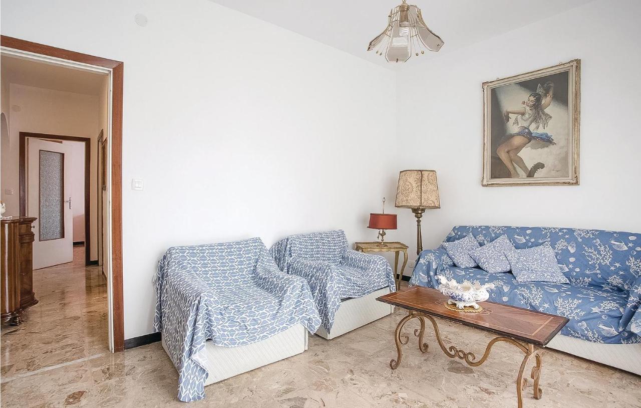 Awesome Apartment In Rapallo Ge With Kitchen Sant'Anna  Bagian luar foto